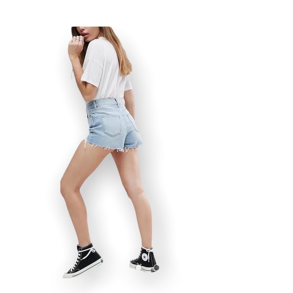 ASOS Ripped denim short. Size 6 - Picture 5 of 10